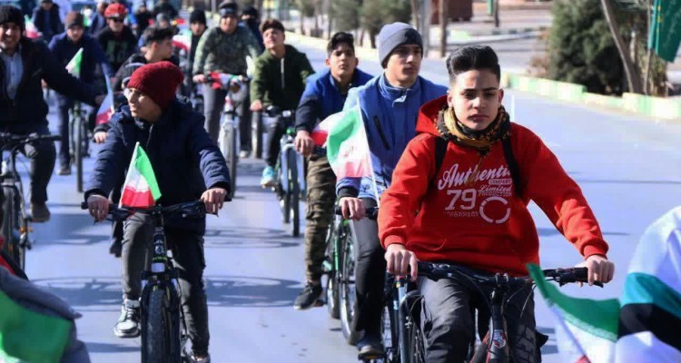اجتماع دوچرخه سواری پا در رکاب انقلاب به مناسبت دهه فجر